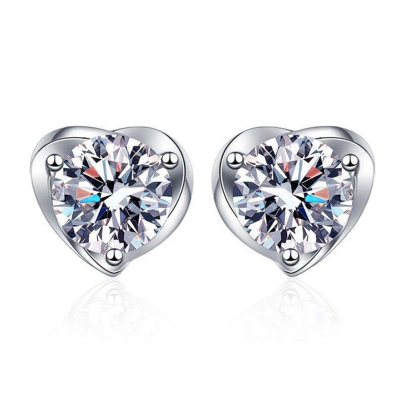 Four Claw Heart Moissanite Stud Earrings 0.5ct