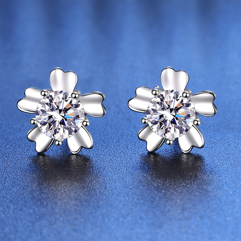 Flower Moissanite Stud Earrings 0.5ct