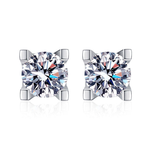 WH Four Claw Moissanite Diamond Earrings 0.5ct