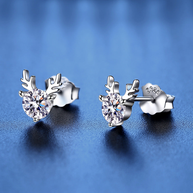 One Deer for You 0.5ct Moissanite Stud Earrings