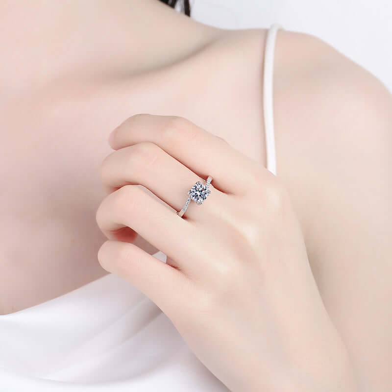 Four Claw Square Heart 1.0ct Moissanite Ring