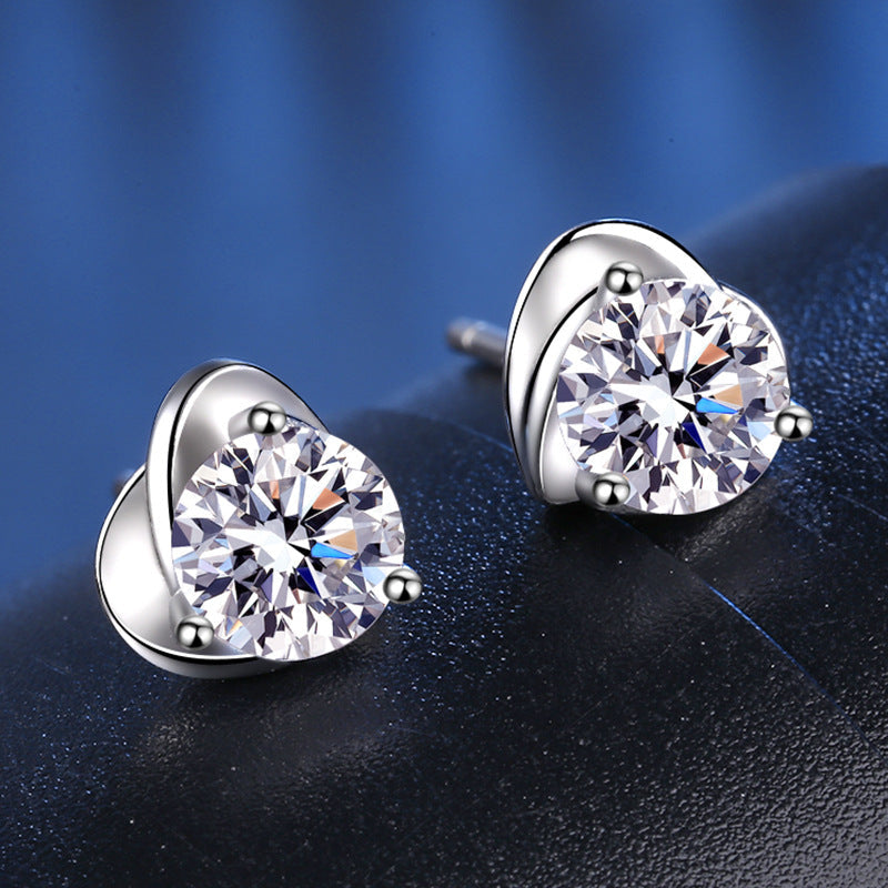 Four Claw Heart Moissanite Stud Earrings 0.5ct