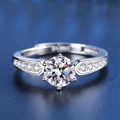 Fashion Arrow Shaped Moissanite Ring