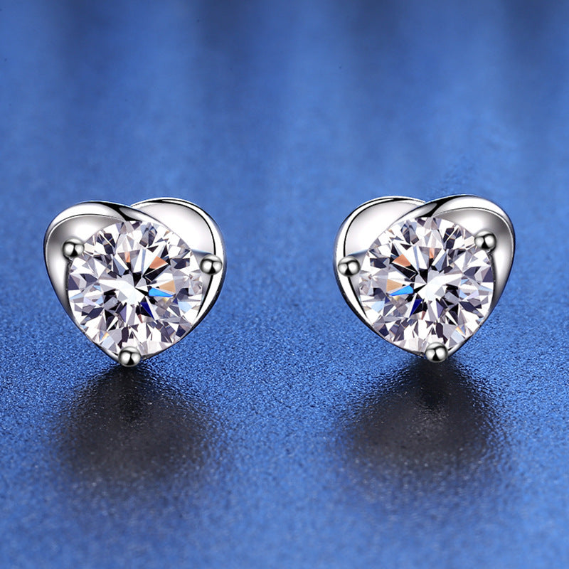 Four Claw Heart Moissanite Stud Earrings 0.5ct